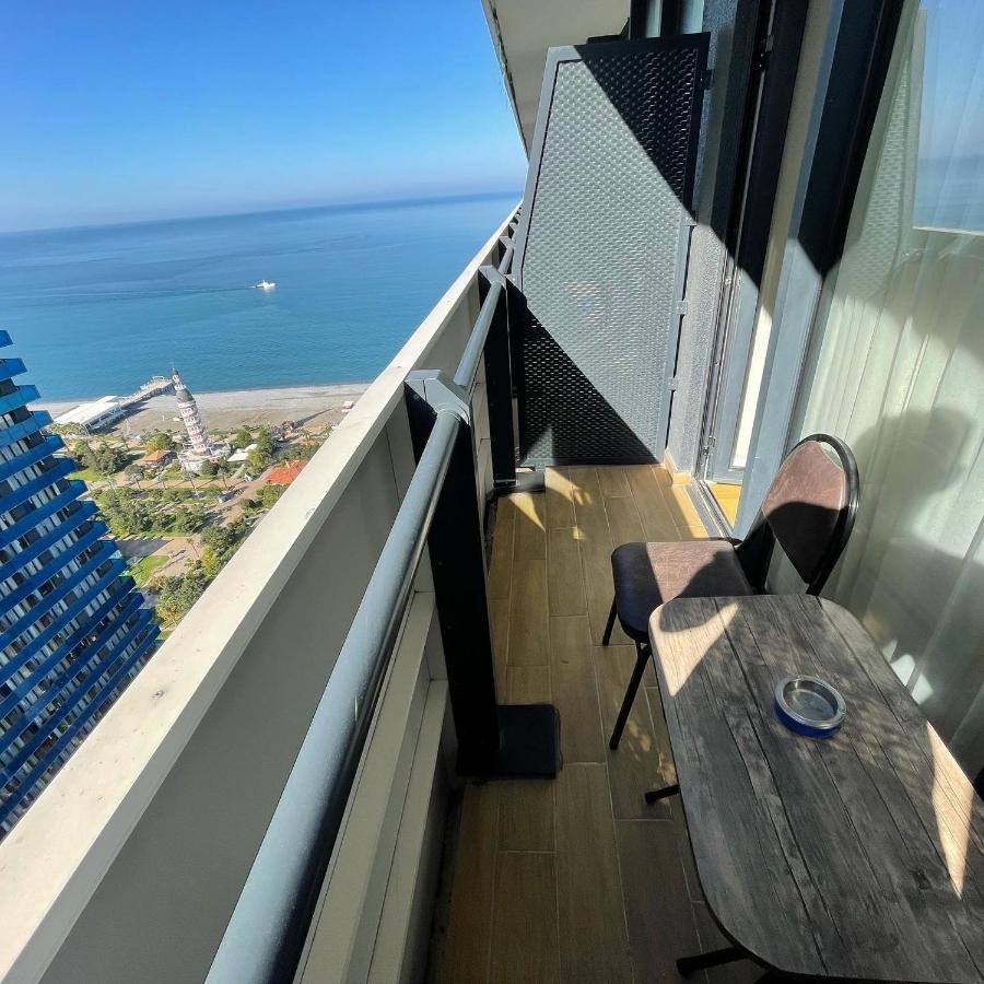 Manco Apartments Батумі Екстер'єр фото