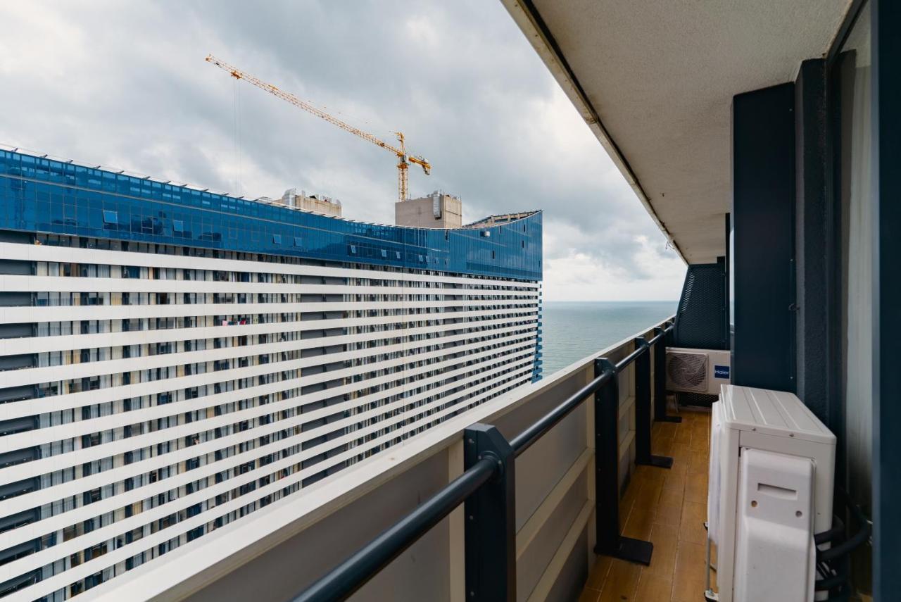 Manco Apartments Батумі Екстер'єр фото
