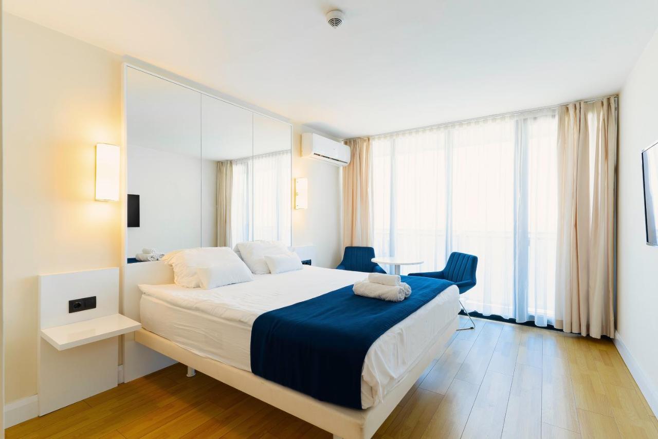 Manco Apartments Батумі Екстер'єр фото
